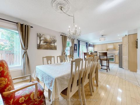 Photo 7 at 21 Watkins Glen Crescent, Bayview Wellington, Aurora