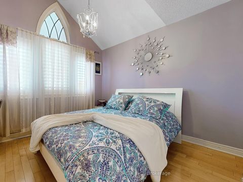 Photo 22 at 21 Watkins Glen Crescent, Bayview Wellington, Aurora Photo 22 at 21 Watkins Glen Crescent, Bayview Wellington, Aurora