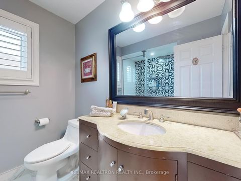 Photo 24 at 21 Watkins Glen Crescent, Bayview Wellington, Aurora