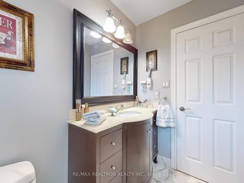Photo 26 at 21 Watkins Glen Crescent, Bayview Wellington, Aurora