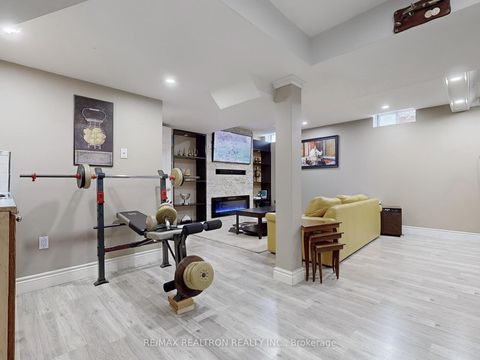 Photo 28 at 21 Watkins Glen Crescent, Bayview Wellington, Aurora