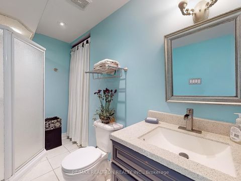 Photo 34 at 21 Watkins Glen Crescent, Bayview Wellington, Aurora