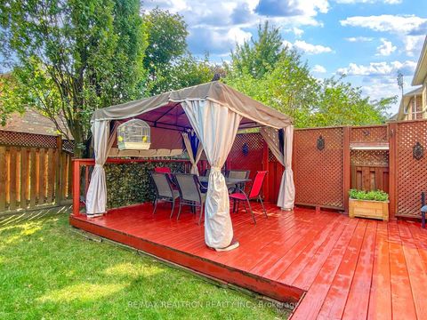 Photo 37 at 21 Watkins Glen Crescent, Bayview Wellington, Aurora