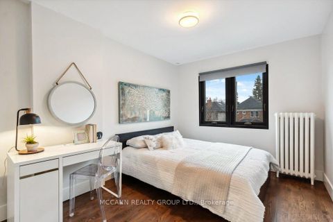 Photo 24 at 88 Brookdale Avenue, Lawrence Park North, Toronto