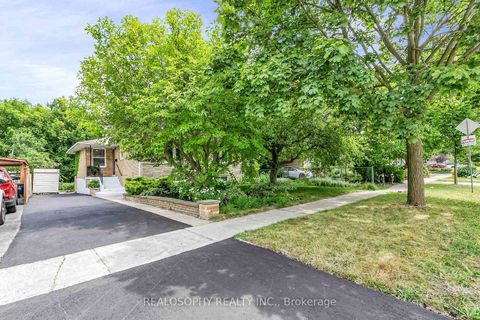Photo 1 at 133 Birkdale Road, Bendale, Toronto