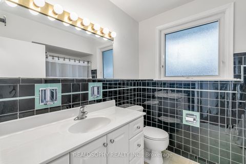 Photo 13 at 133 Birkdale Road, Bendale, Toronto