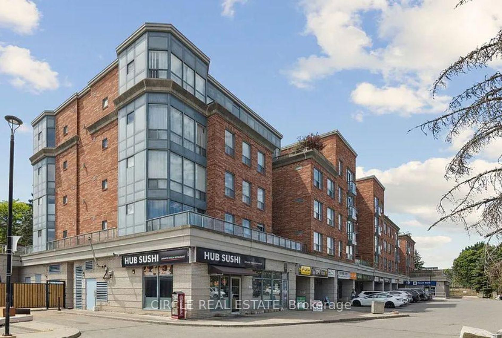 112 - 7398 Yonge Street, Yorkhill, Vaughan 
