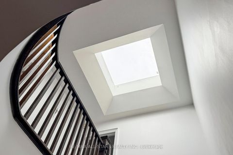 Photo 12 at 246 Walmer Road, Casa Loma, Toronto