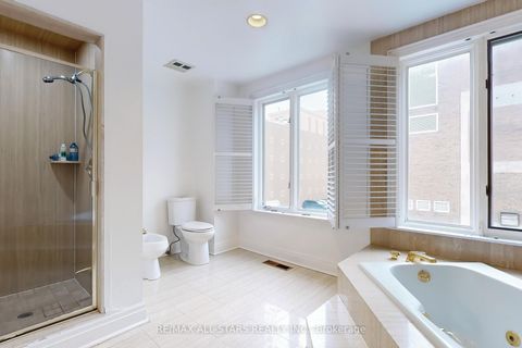Photo 20 at 246 Walmer Road, Casa Loma, Toronto