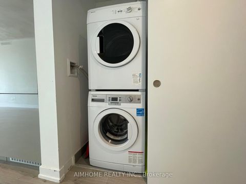 Photo 9 at 1109 - 161 Roehampton Avenue, Mount Pleasant West, Toronto