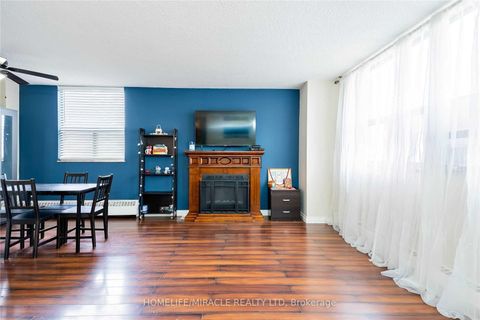 Photo 5 at 404 - 2645 Kipling Avenue, Jamestown, Toronto