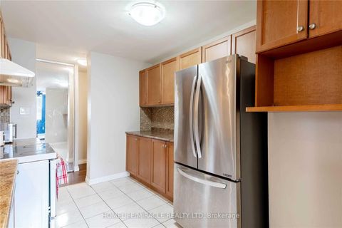 Photo 11 at 404 - 2645 Kipling Avenue, Jamestown, Toronto