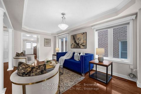 Photo 5 at 157 Black Maple Crescent, Patterson, Vaughan