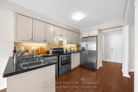 Photo 15 at 157 Black Maple Crescent, Patterson, Vaughan
