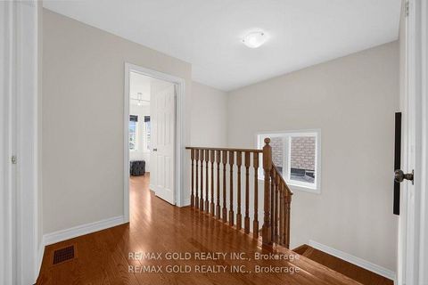 Photo 16 at 157 Black Maple Crescent, Patterson, Vaughan