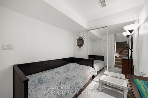 Photo 26 at 157 Black Maple Crescent, Patterson, Vaughan