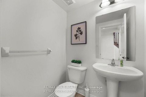 Photo 32 at 157 Black Maple Crescent, Patterson, Vaughan