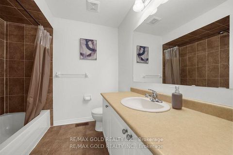 Photo 36 at 157 Black Maple Crescent, Patterson, Vaughan