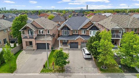 Photo 42 at 157 Black Maple Crescent, Patterson, Vaughan