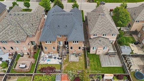 Photo 44 at 157 Black Maple Crescent, Patterson, Vaughan