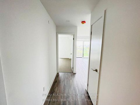Photo 6 at 1007 - 120 Varna Drive, Lawrence, Toronto