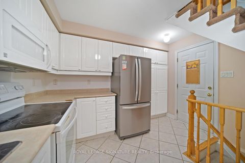 Photo 6 at 10 - 1050 Grand Boulevard, FA Falgarwood, Oakville