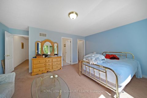 Photo 12 at 10 - 1050 Grand Boulevard, FA Falgarwood, Oakville