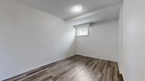 Photo 15 at 135 - 515 Kingbird Grove, Rouge E11, Toronto