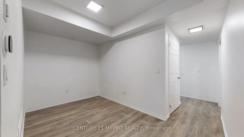 Photo 22 at 135 - 515 Kingbird Grove, Rouge E11, Toronto