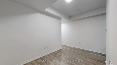 Photo 24 at 135 - 515 Kingbird Grove, Rouge E11, Toronto