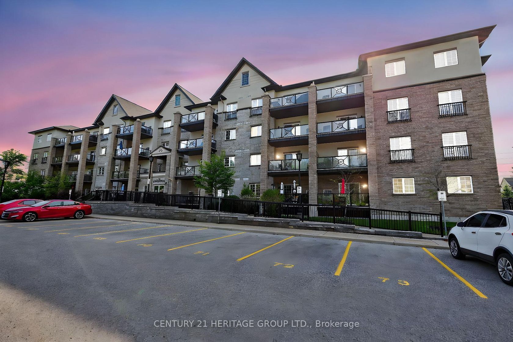 206 - 40 Ferndale Drive S, Ardagh, Barrie photo number 2 206 - 40 Ferndale Drive S, Ardagh, Barrie photo number 2