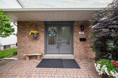 Photo 3 at 107 White Heather Boulevard, Agincourt North, Toronto