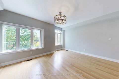 Photo 7 at 71 DRYDEN Way N, Richview, Toronto