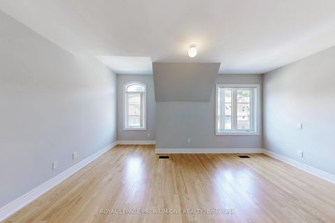 Photo 22 at 71 DRYDEN Way N, Richview, Toronto