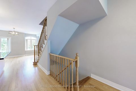 Photo 34 at 71 DRYDEN Way N, Richview, Toronto