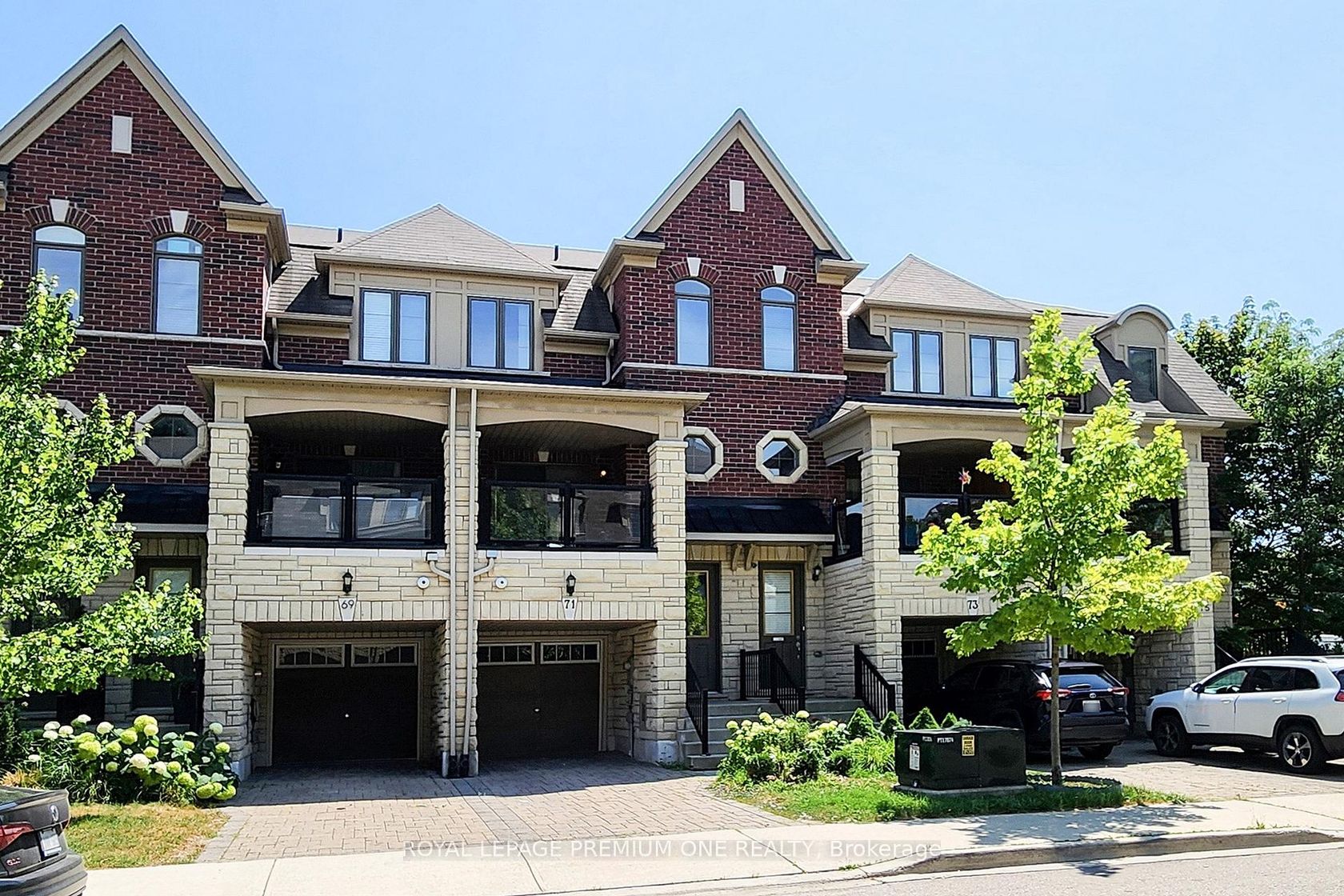 71 DRYDEN Way N, Richview, Toronto 