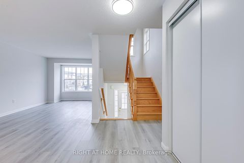 Photo 3 at 2872 Garnethill Way, WM Westmount, Oakville