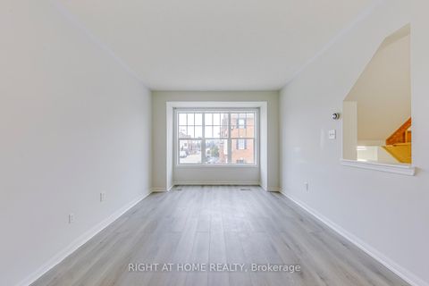 Photo 6 at 2872 Garnethill Way, WM Westmount, Oakville