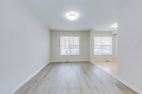 Photo 8 at 2872 Garnethill Way, WM Westmount, Oakville