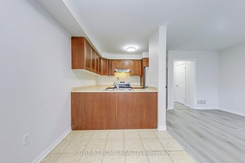 Photo 12 at 2872 Garnethill Way, WM Westmount, Oakville