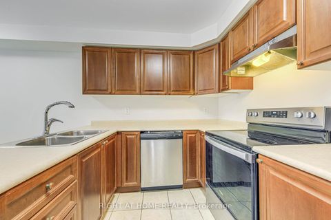 Photo 13 at 2872 Garnethill Way, WM Westmount, Oakville