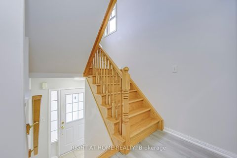 Photo 15 at 2872 Garnethill Way, WM Westmount, Oakville
