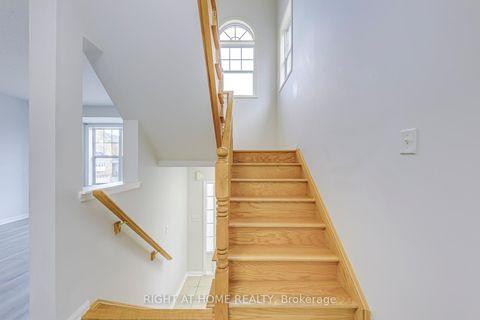 Photo 16 at 2872 Garnethill Way, WM Westmount, Oakville