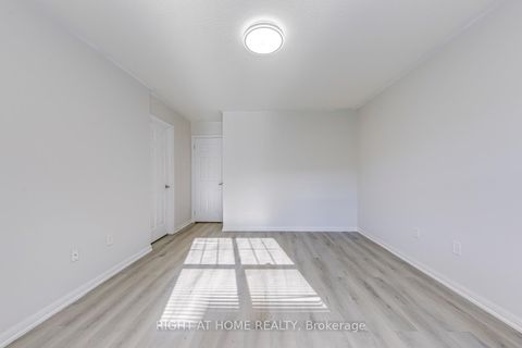 Photo 20 at 2872 Garnethill Way, WM Westmount, Oakville