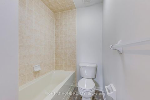 Photo 22 at 2872 Garnethill Way, WM Westmount, Oakville