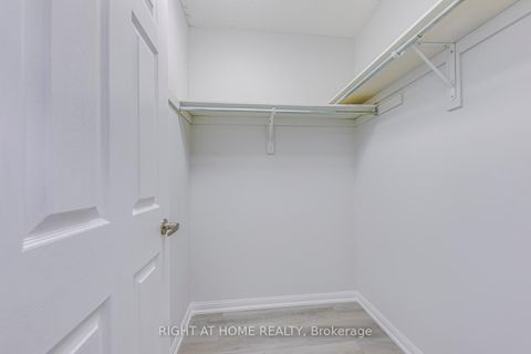 Photo 23 at 2872 Garnethill Way, WM Westmount, Oakville