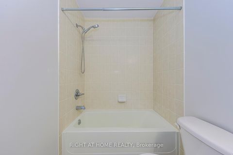 Photo 28 at 2872 Garnethill Way, WM Westmount, Oakville