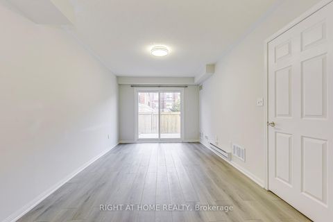 Photo 31 at 2872 Garnethill Way, WM Westmount, Oakville