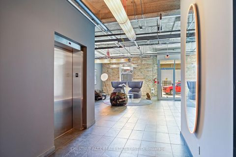Photo 4 at 201 - 113 Dupont Street, Annex, Toronto