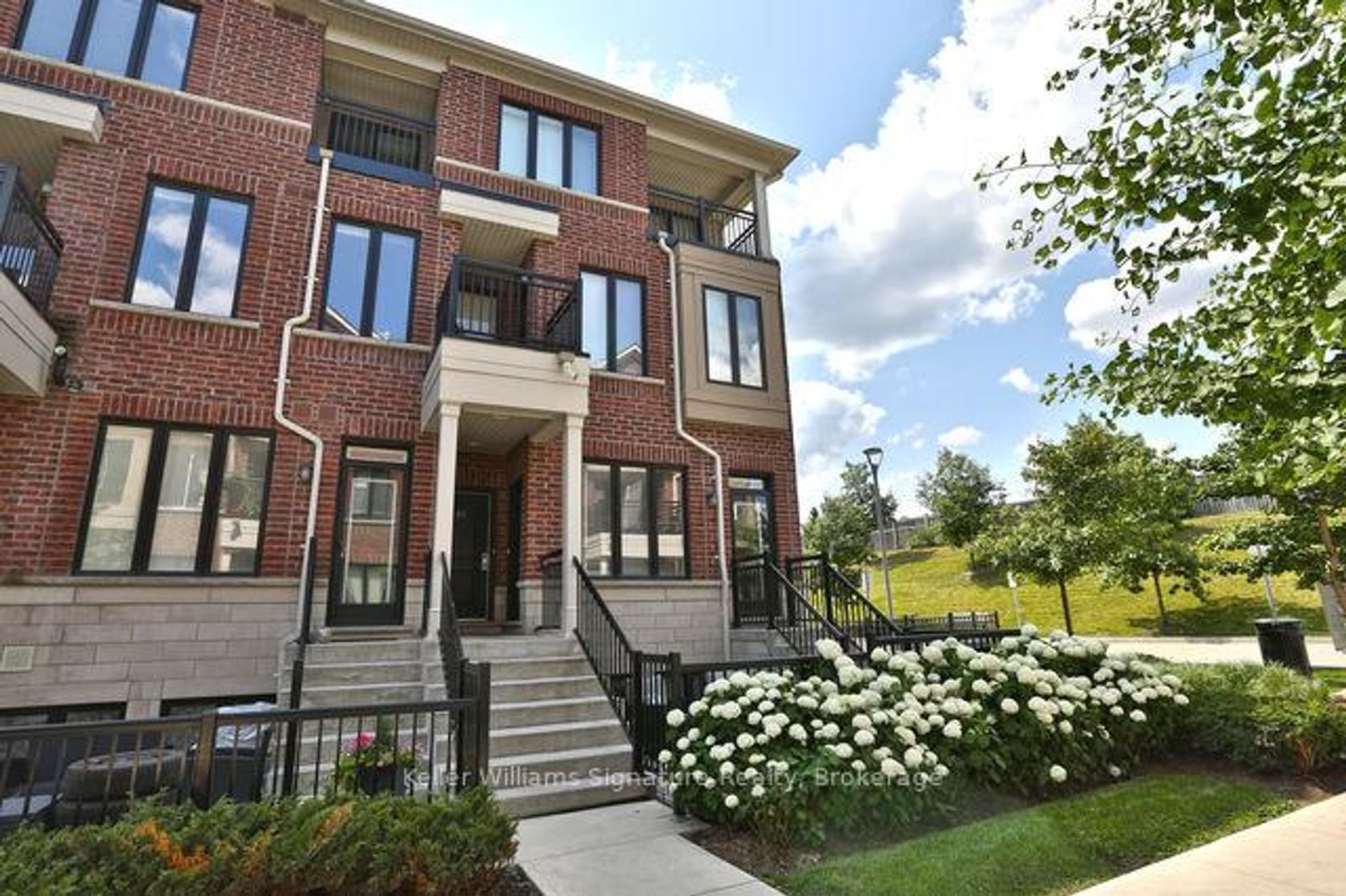 90 - 30 Carnation Avenue, Long Branch, Toronto 